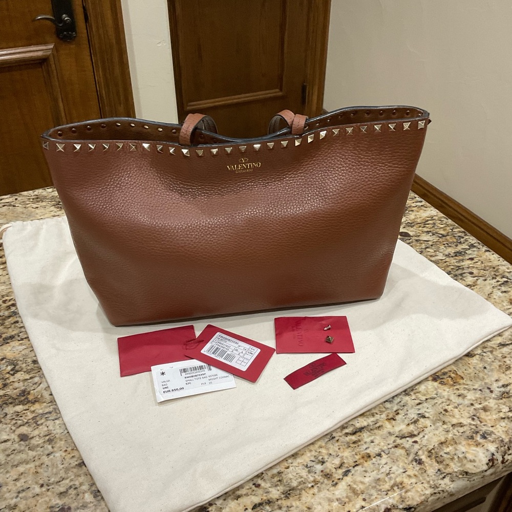 Valentino Rockstud Small Tote Cognac